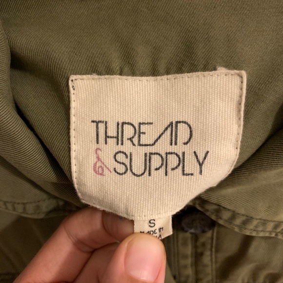 Thread & supply jacket - Picture 3 of 3